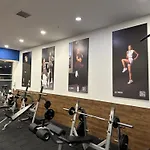 Apartman Skyline Retreat At Sky Towers With And Fitness Access