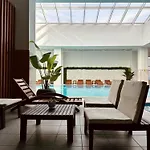Skyline Retreat At Sky Towers With And Fitness Access Szkopje