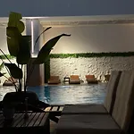 Skyline Retreat At Sky Towers With And Fitness Access Apartman Szkopje