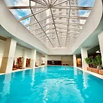 Apartman Skyline Retreat At Sky Towers With And Fitness Access