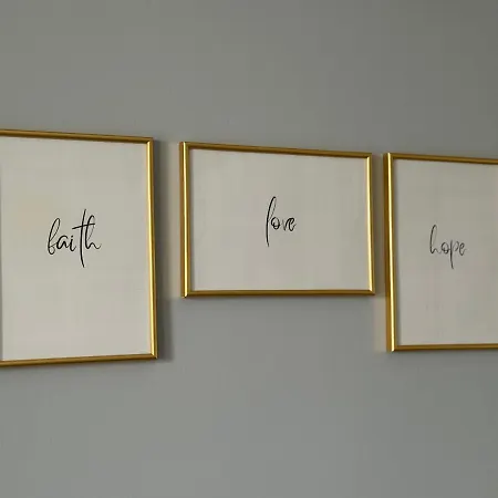 Skyline Retreat At Sky Towers With And Fitness Access Appartement