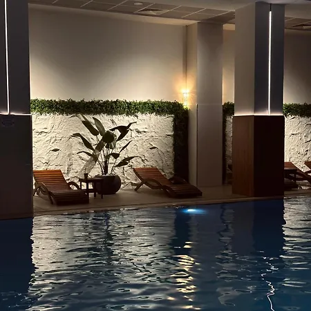 Skyline Retreat At Sky Towers With And Fitness Access