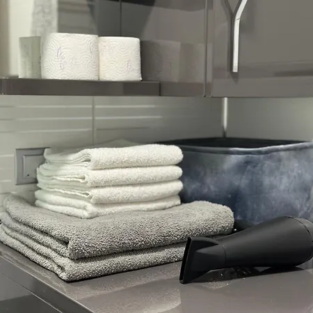 Skyline Retreat At Sky Towers With And Fitness Access