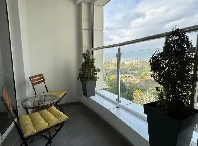 Skyline Retreat At Sky Towers With And Fitness Access * Skopje