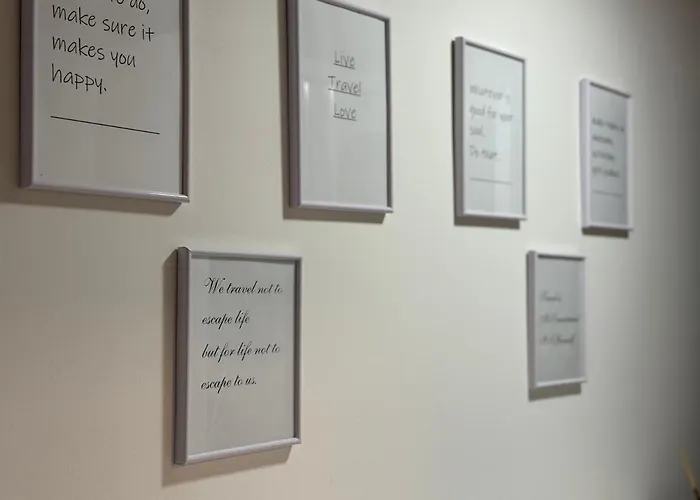 Skyline Retreat At Sky Towers With And Fitness Access Skopje