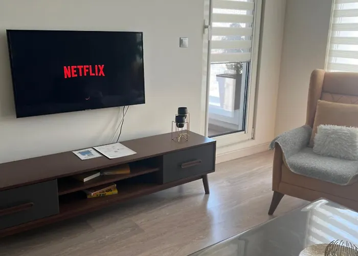 Skyline Retreat At Sky Towers With And Fitness Access