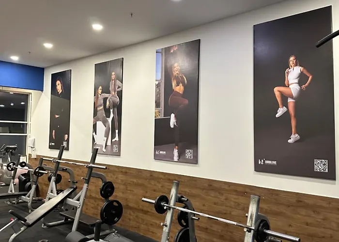 Appartement Skyline Retreat At Sky Towers With And Fitness Access